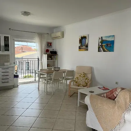 Apartment Dina